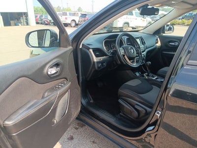 2016 Jeep Cherokee Sport