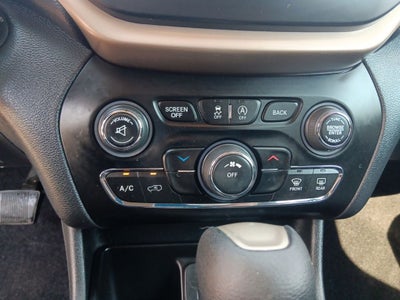 2016 Jeep Cherokee Sport