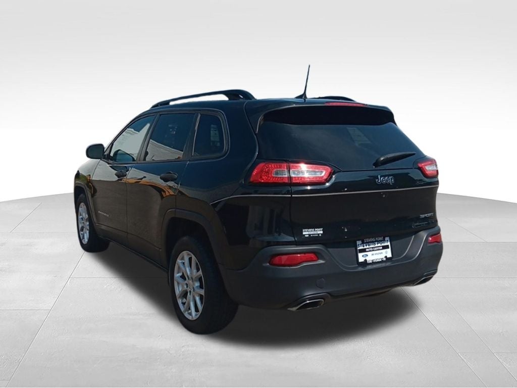 2016 Jeep Cherokee Sport