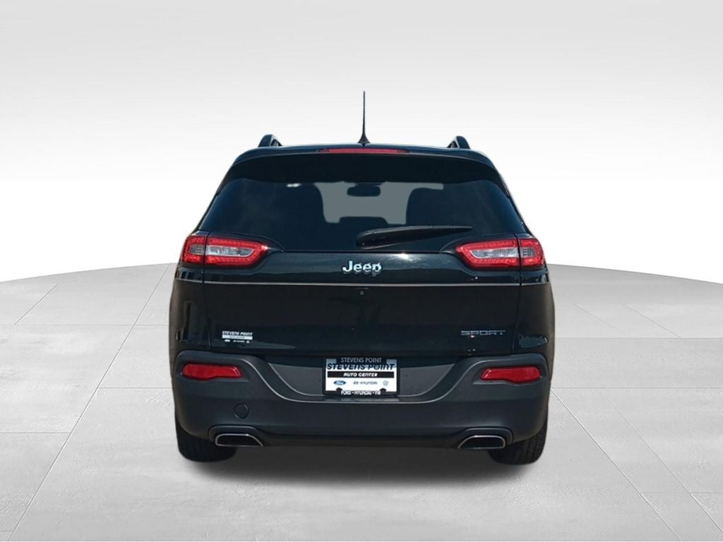 2016 Jeep Cherokee Sport