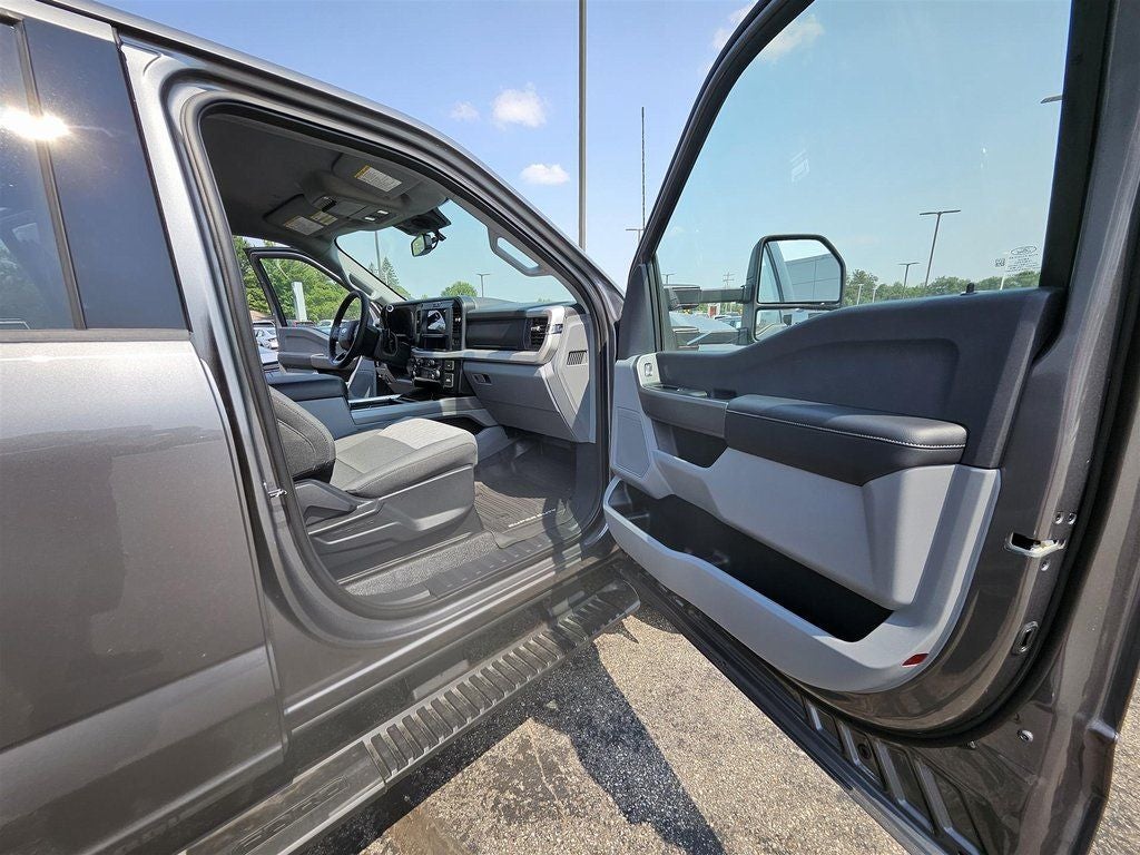 2025 Ford F-450SD XLT DRW