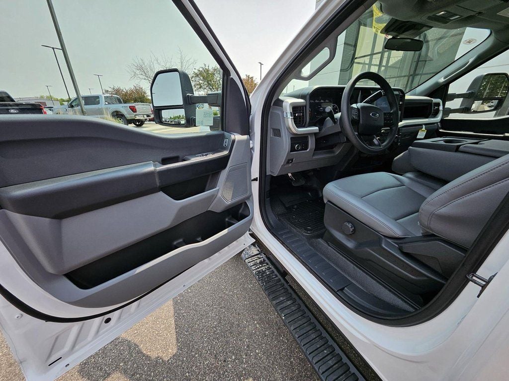 2025 Ford F-350SD XL DRW