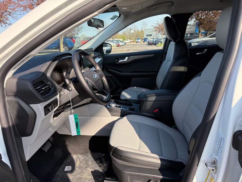 2025 Ford Escape Plug-In Hybrid Base