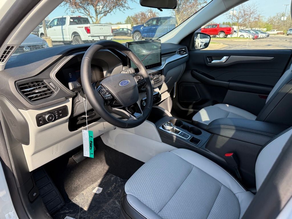 2025 Ford Escape Plug-In Hybrid Base