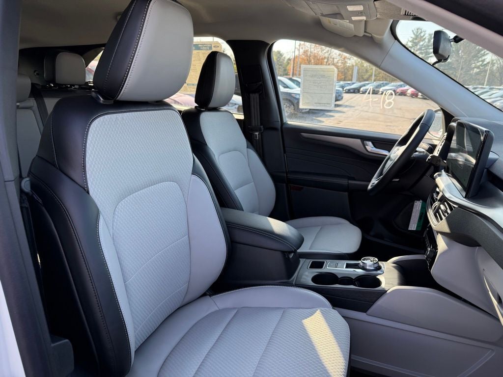 2025 Ford Escape Plug-In Hybrid Base