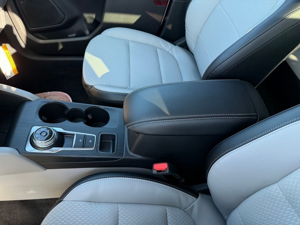 2025 Ford Escape Plug-In Hybrid Base