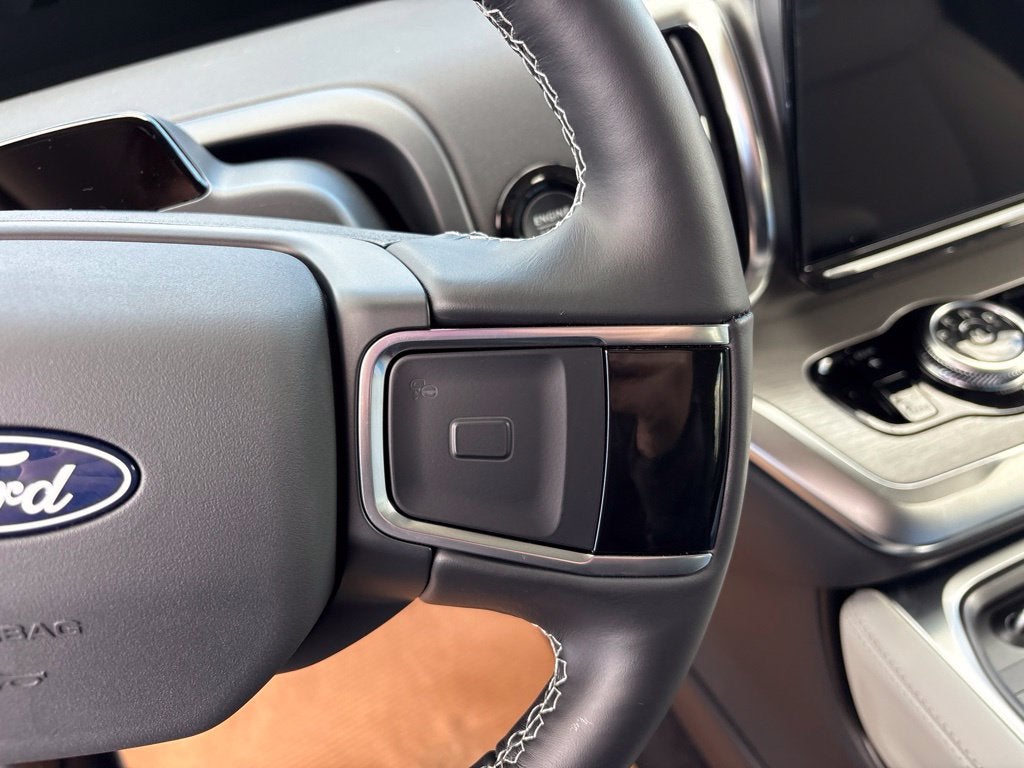 2027 Ford Expedition Max MAX Platinum