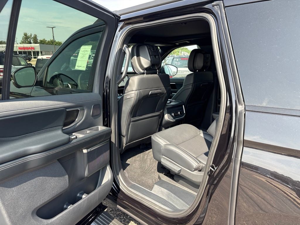 2027 Ford Expedition Max MAX Platinum