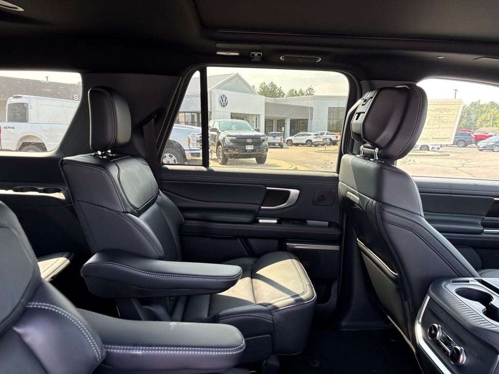 2027 Ford Expedition Max MAX Platinum