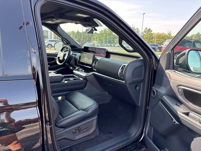 2027 Ford Expedition Max MAX Platinum