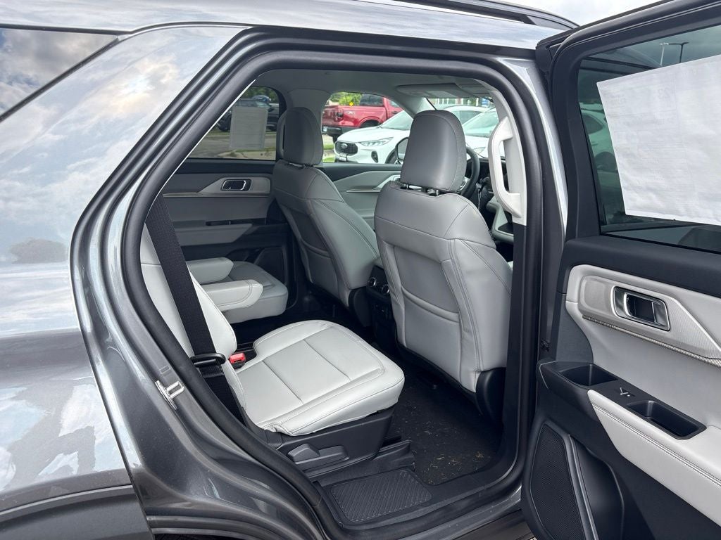 2026 Ford Explorer Active w/100A Pkg