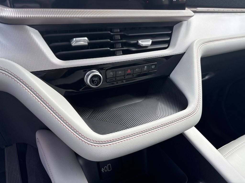 2026 Ford Explorer Active w/100A Pkg