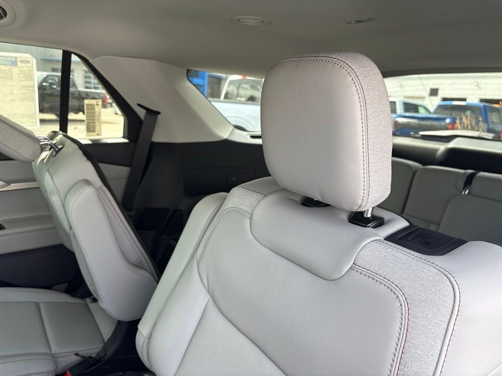 2026 Ford Explorer Active w/100A Pkg