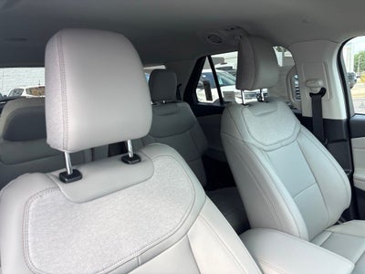 2026 Ford Explorer Active w/100A Pkg