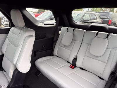 2027 Ford Explorer Platinum™