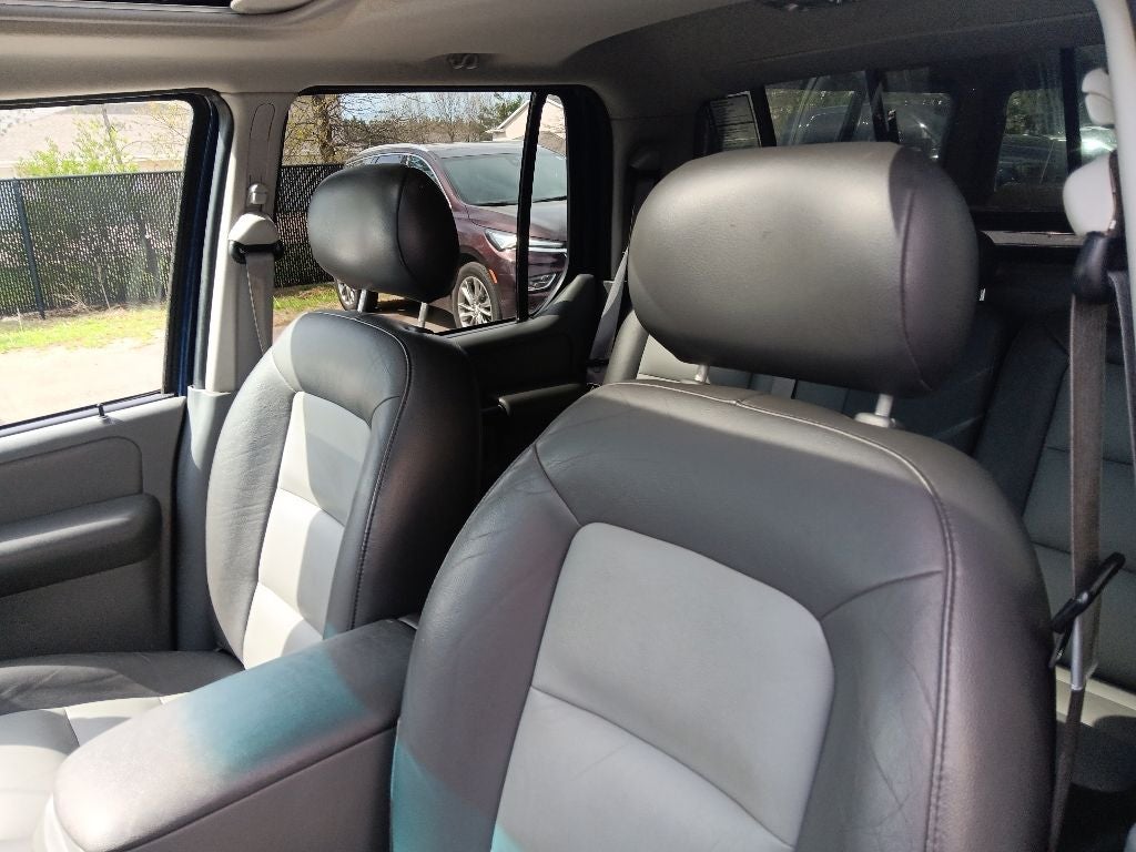 2004 Ford Explorer Sport Trac XLS