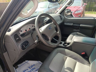 2004 Ford Explorer Sport Trac XLS