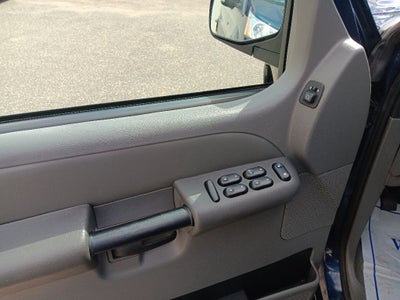 2004 Ford Explorer Sport Trac XLS
