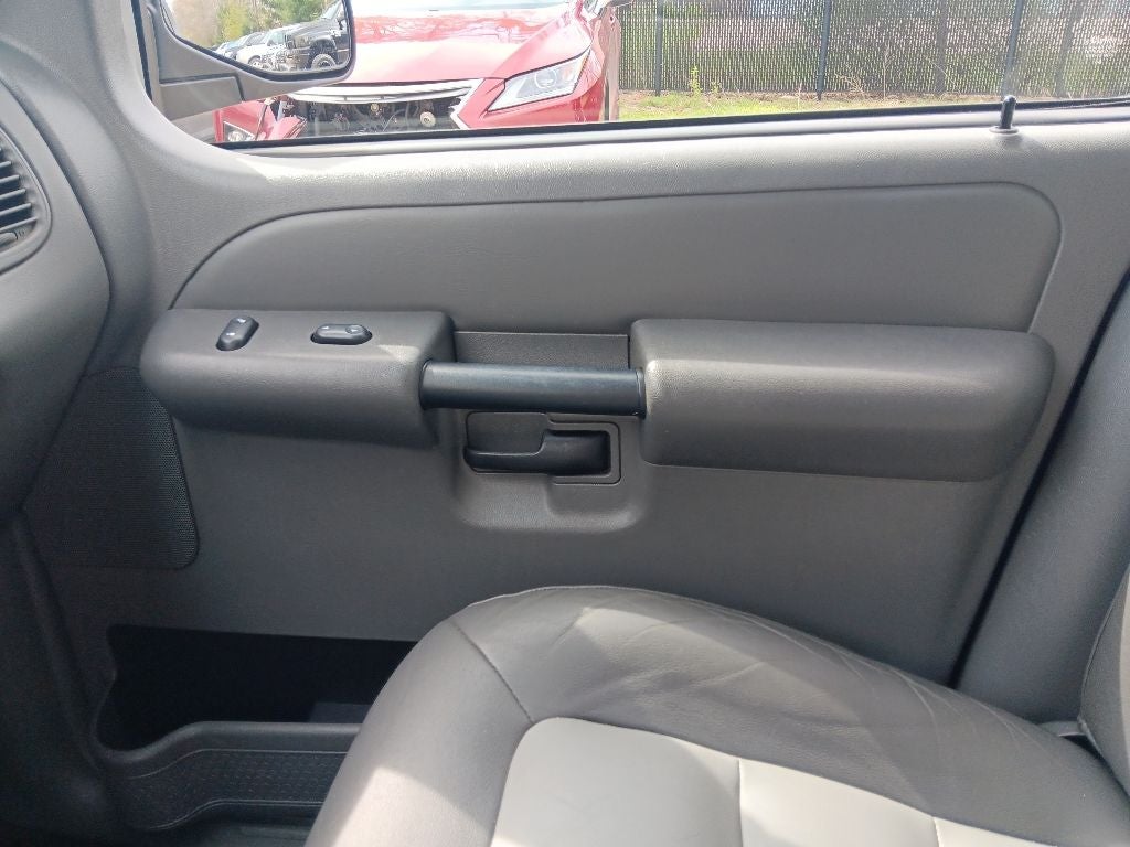 2004 Ford Explorer Sport Trac XLS
