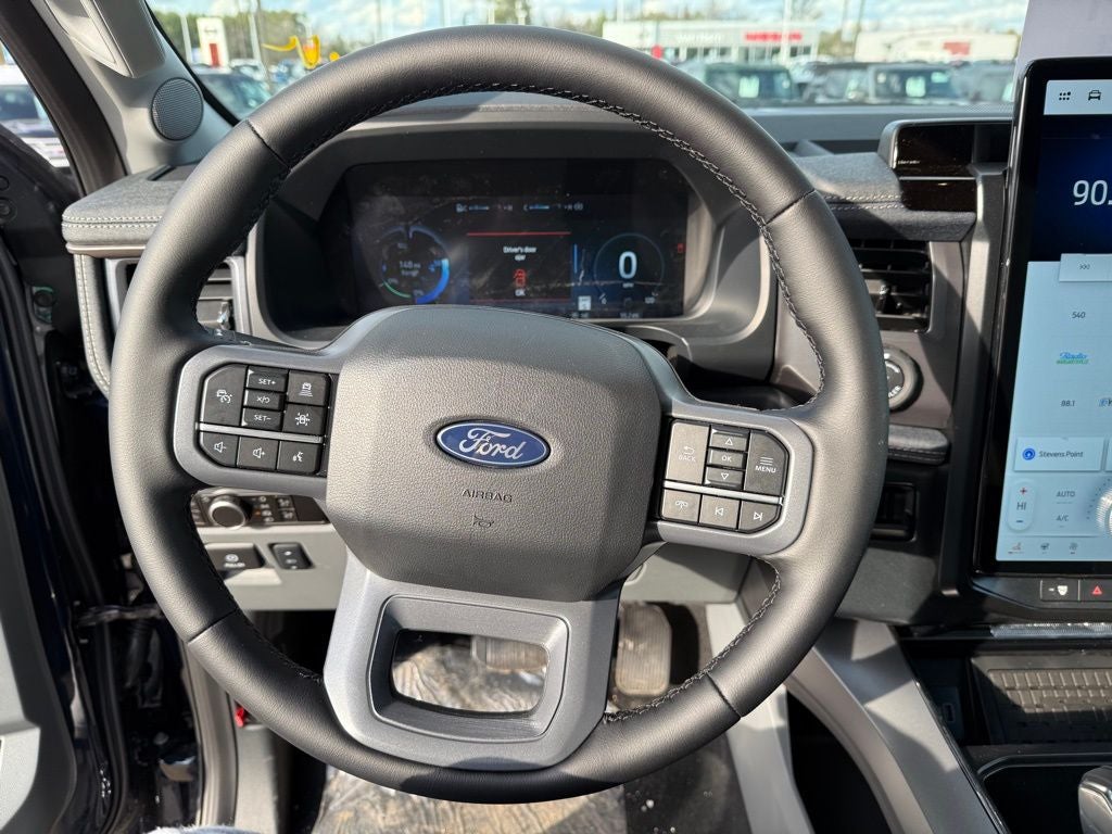 2025 Ford F-150 Lightning Flash