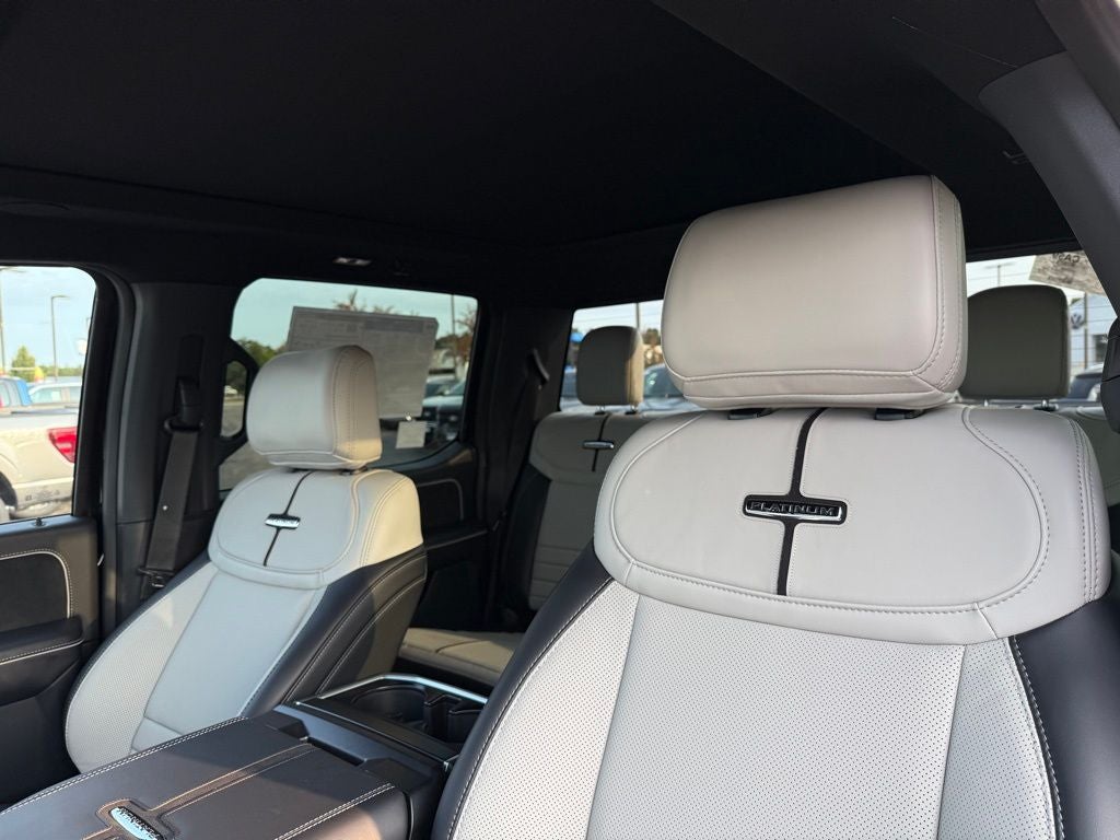 2025 Ford F-150 Lightning Platinum