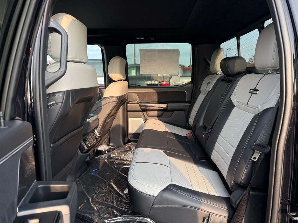 2025 Ford F-150 Lightning Platinum