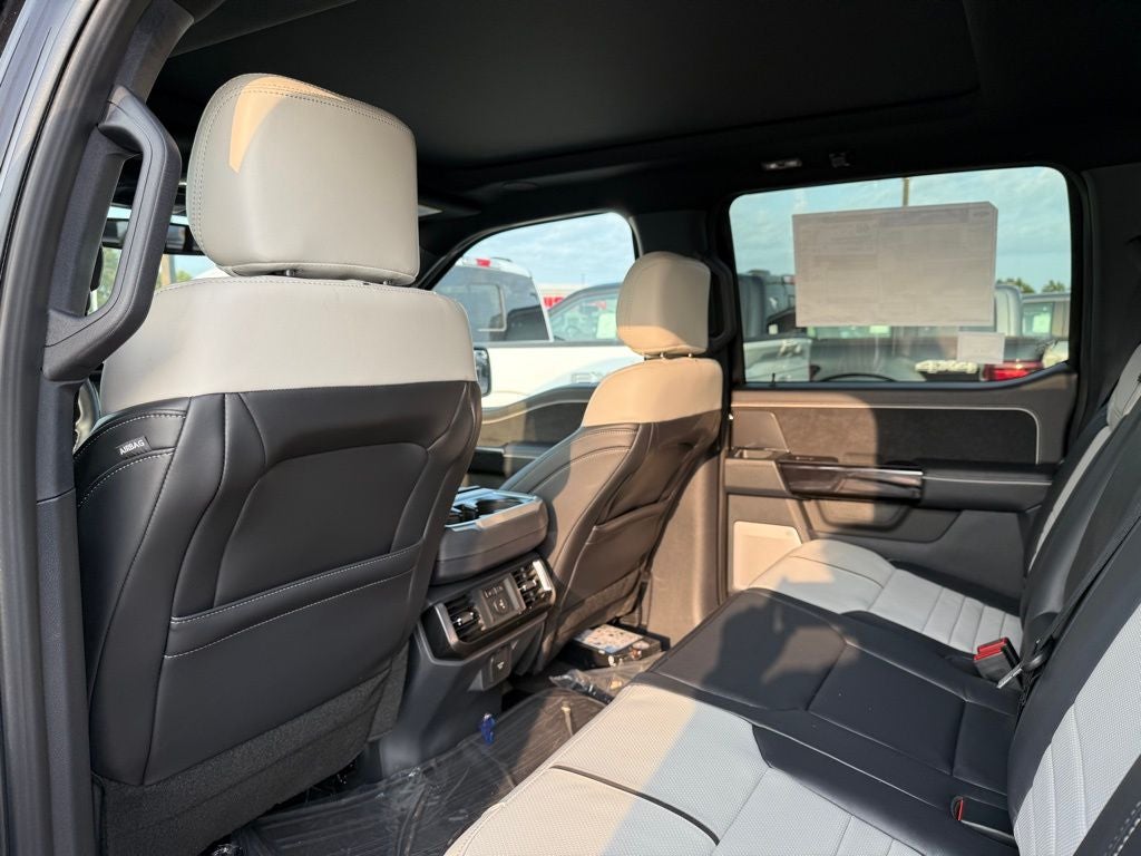 2025 Ford F-150 Lightning Platinum