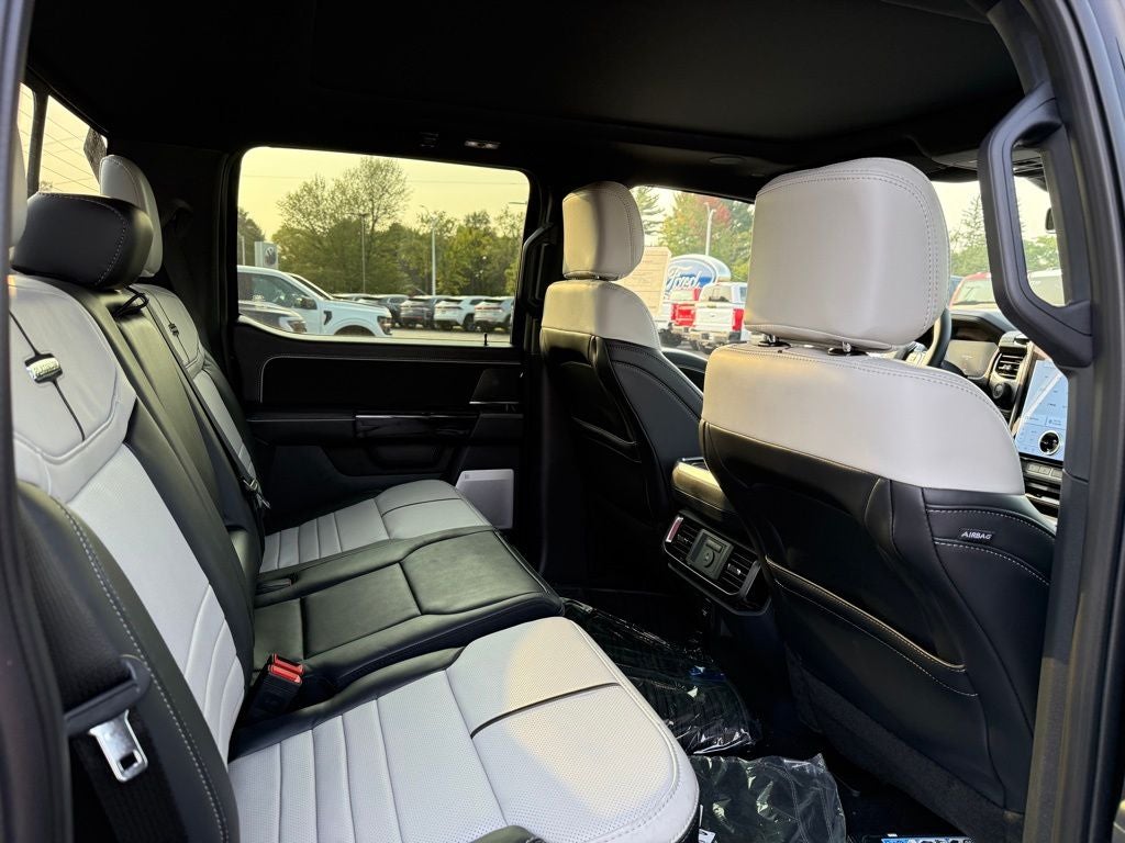 2025 Ford F-150 Lightning Platinum