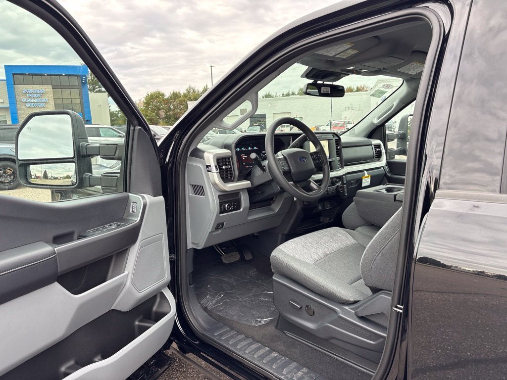 2027 Ford F-250SD F-250® XLT