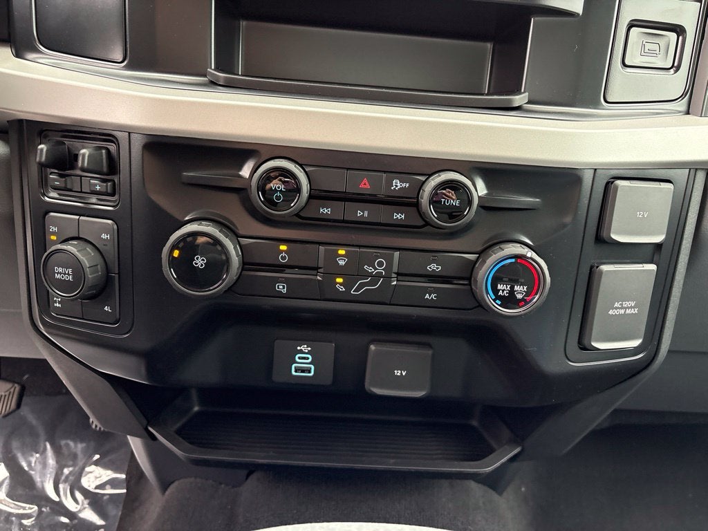 2027 Ford F-250SD F-250® XLT