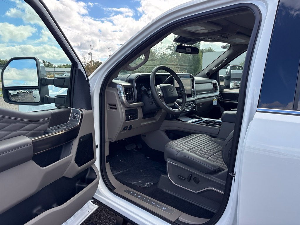 2027 Ford F-250SD F-250® Platinum®