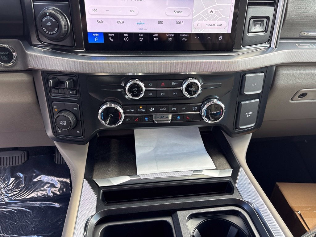 2027 Ford F-250SD F-250® Platinum®