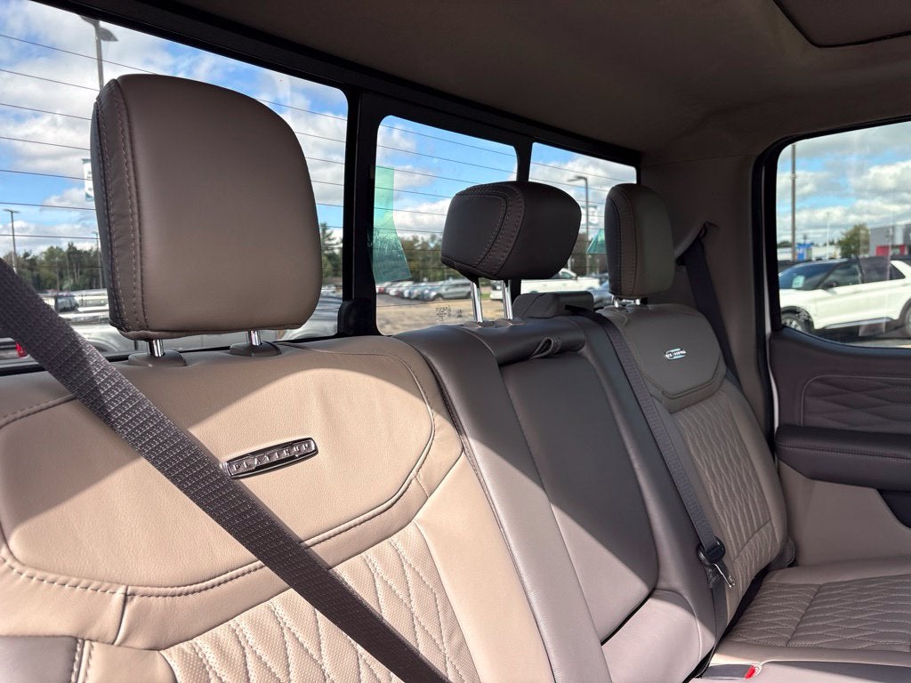 2027 Ford F-250SD F-250® Platinum®