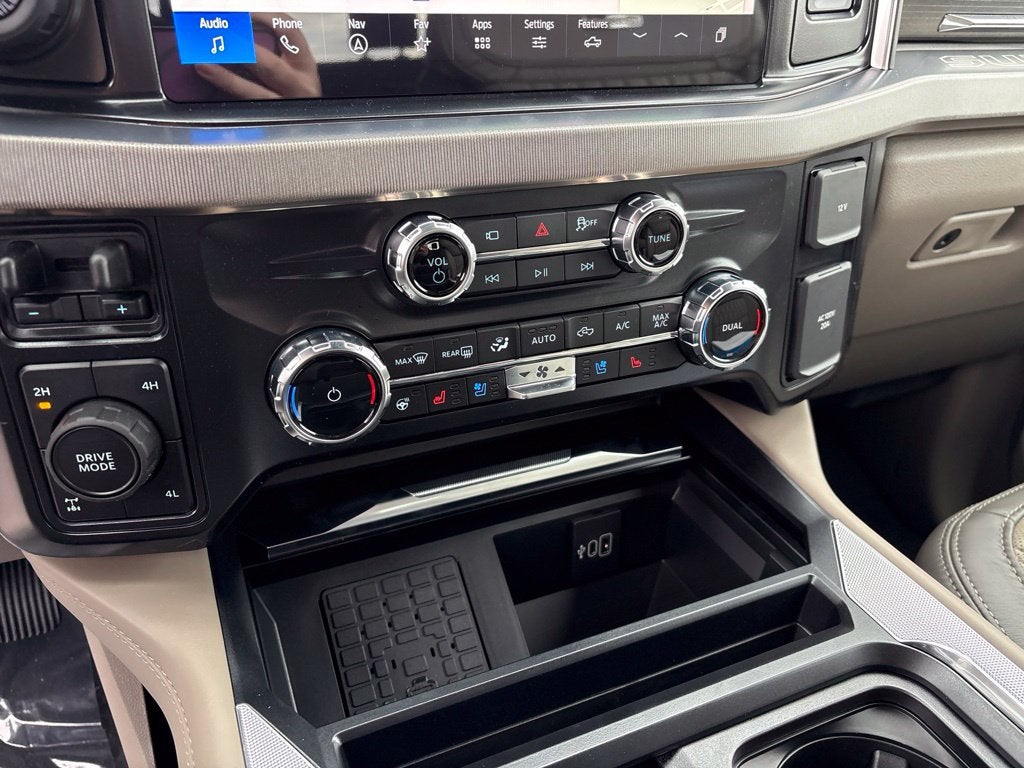 2027 Ford F-250SD F-250® Platinum®