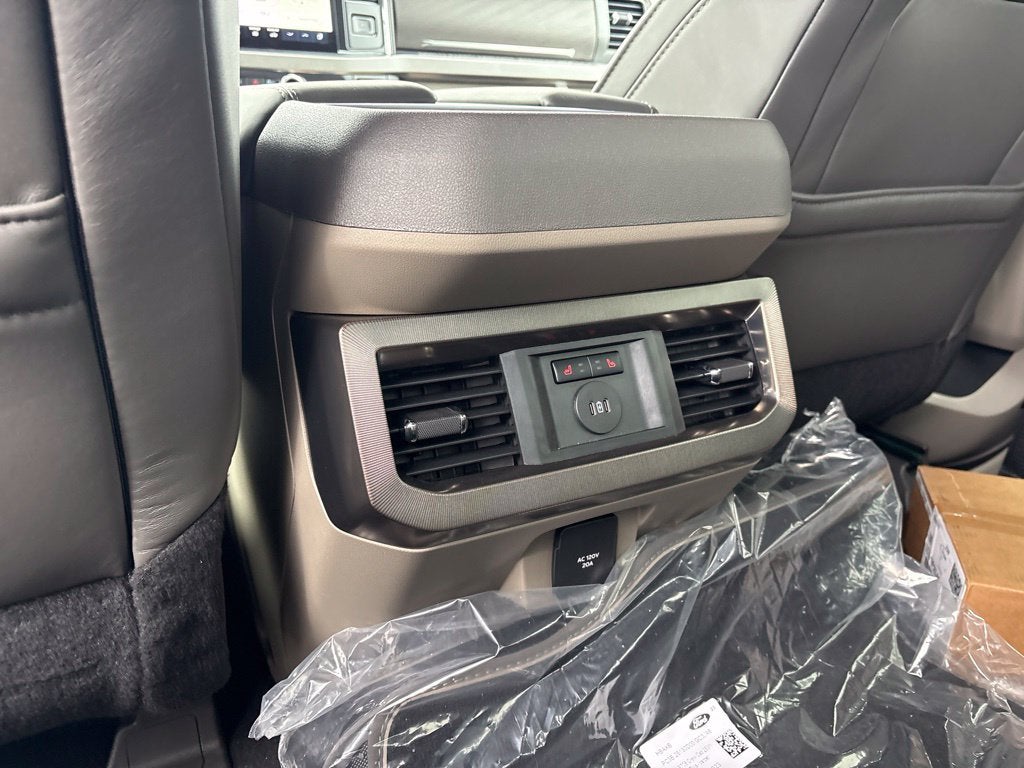 2027 Ford F-250SD F-250® Platinum®