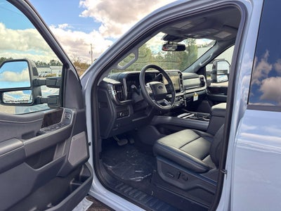 2027 Ford F-350SD F-350® Lariat®
