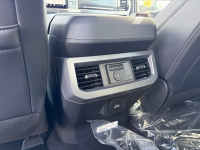 2027 Ford F-350SD F-350® Lariat®