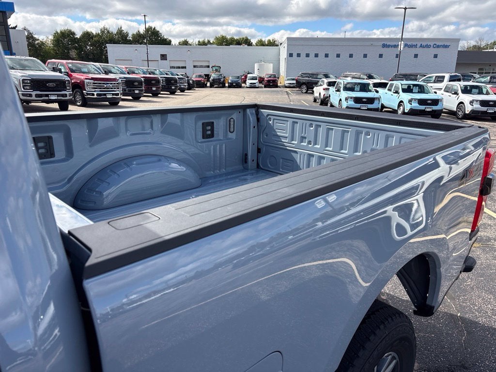 2027 Ford F-350SD F-350® Lariat®