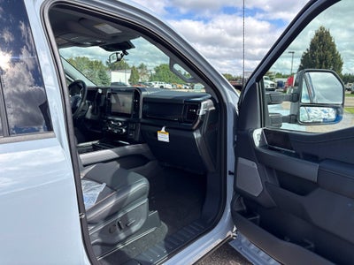 2027 Ford F-350SD F-350® Lariat®