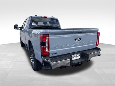 2027 Ford F-350SD F-350® Lariat®
