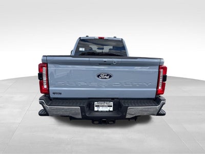 2027 Ford F-350SD F-350® Lariat®