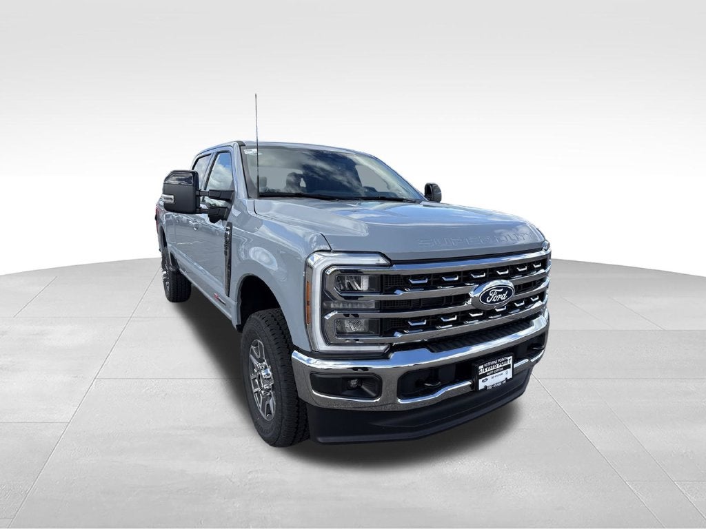 2027 Ford F-350SD F-350® Lariat®