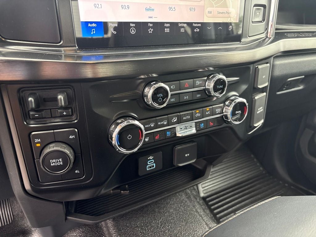 2026 Ford F-350SD F-350® Lariat®