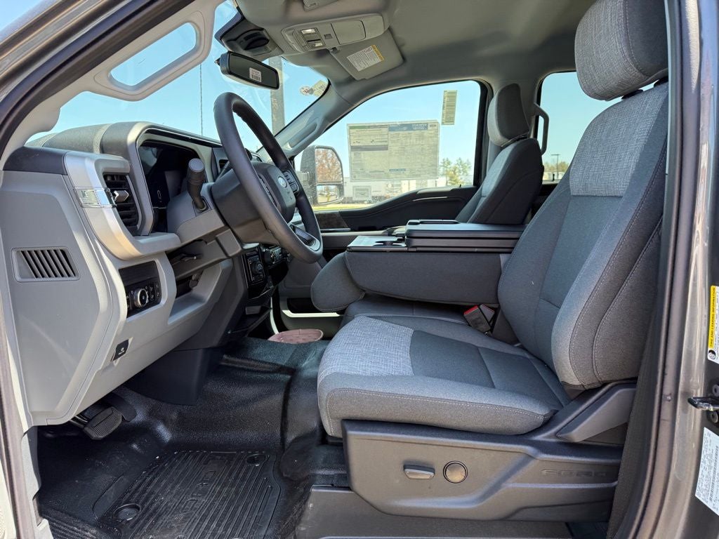 2025 Ford F-350SD XLT