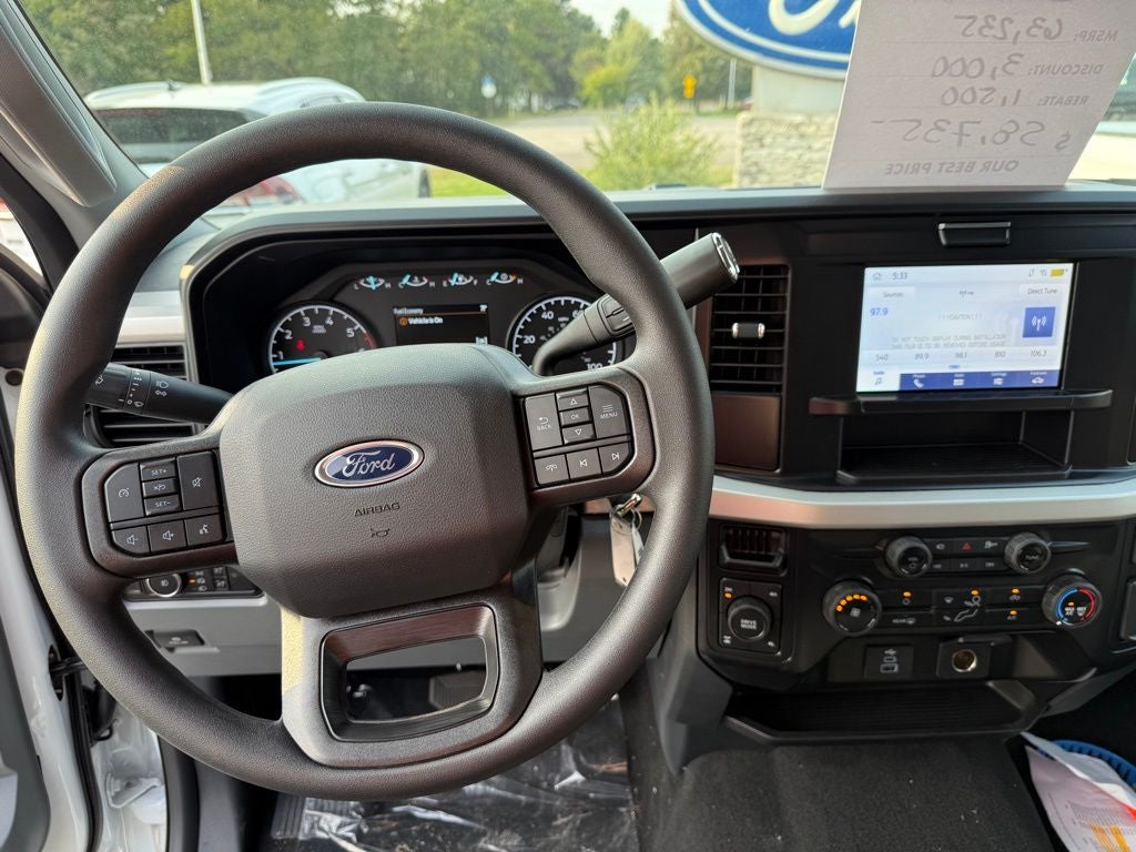 2025 Ford F-350SD XL