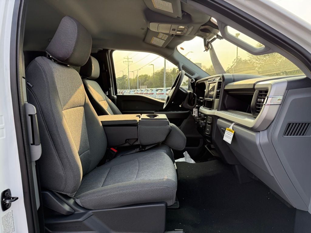 2025 Ford F-350SD XL