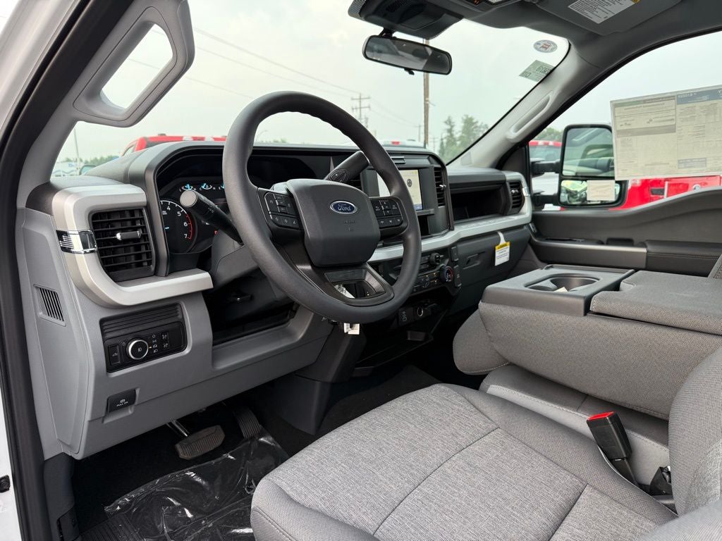 2025 Ford F-350SD XL
