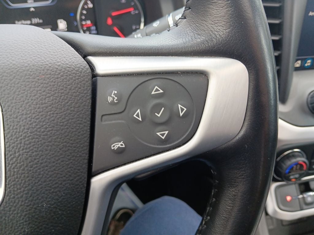 2021 GMC Acadia SLT