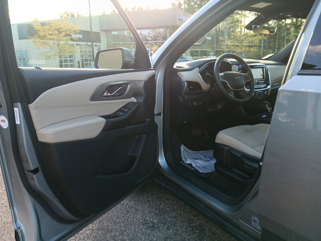 2023 Chevrolet Traverse LS w/1LS