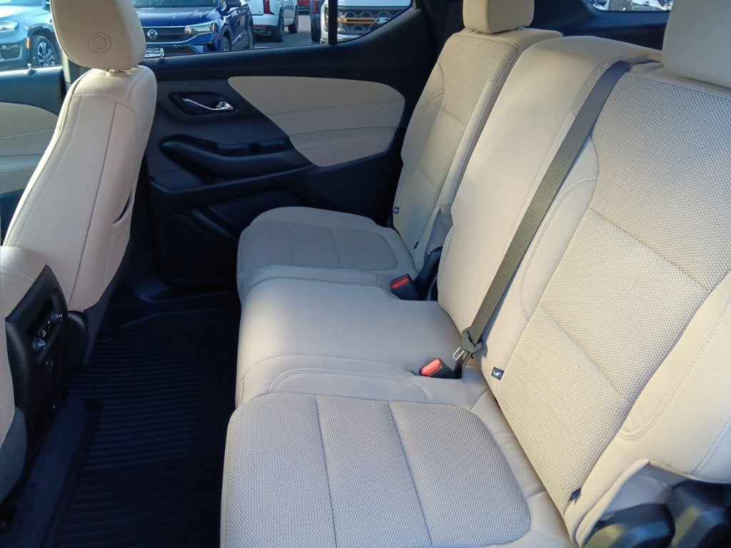 2023 Chevrolet Traverse LS w/1LS